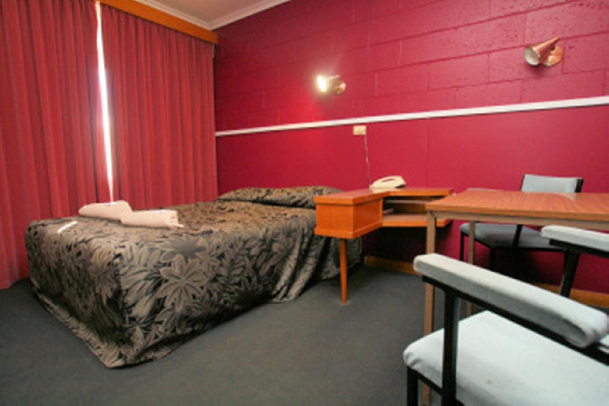 Queenstown Motor Lodge Room photo